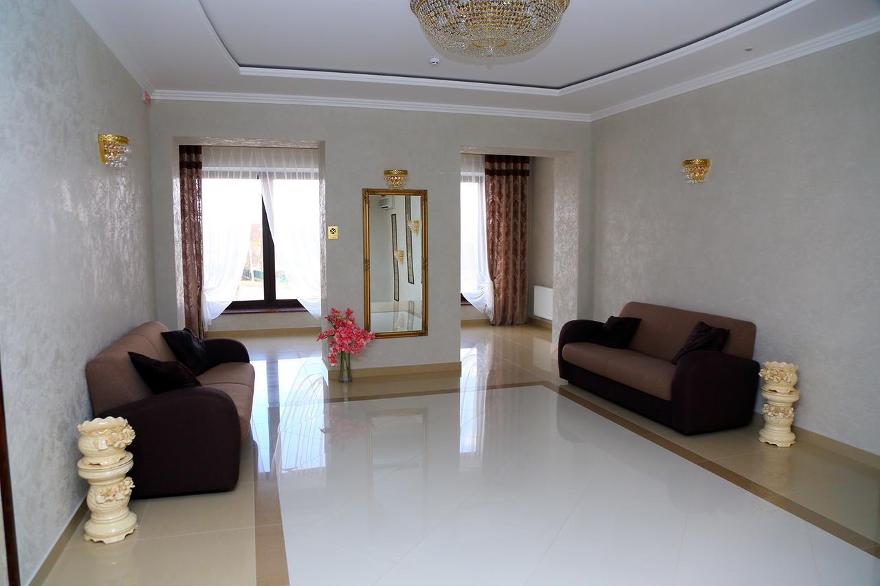 Best Hotel And Restaurant Complex Ντουναϊβτσί Εξωτερικό φωτογραφία